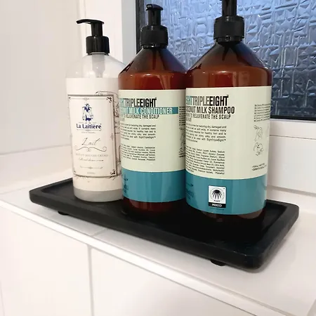 2#netflix &wlan &kingsize Bett & Kaffee Maschine & Zentral & 500m Innenhafen & 2 Min U Bahn