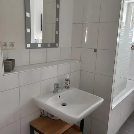 2#netflix &wlan &kingsize Bett & Kaffee Maschine & Zentral & 500m Innenhafen & 2 Min U Bahn Διαμέρισμα *