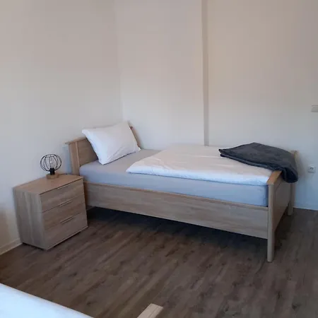 2#netflix &wlan &kingsize Bett & Kaffee Maschine & Zentral & 500m Innenhafen & 2 Min U Bahn Ντούισμπουργκ