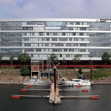 2#netflix &wlan &kingsize Bett & Kaffee Maschine & Zentral & 500m Innenhafen & 2 Min U Bahn