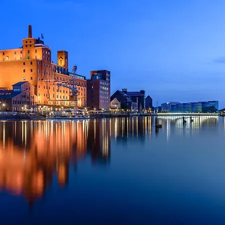 2#netflix &wlan &kingsize Bett & Kaffee Maschine & Zentral & 500m Innenhafen & 2 Min U Bahn * Ντούισμπουργκ