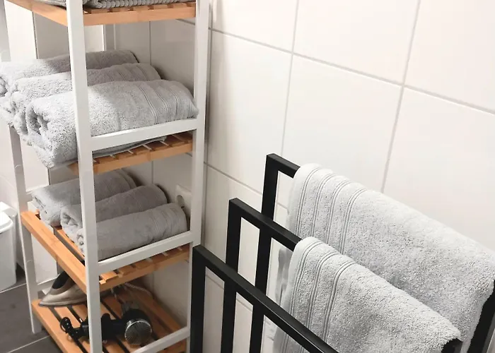 2#netflix &wlan &kingsize Bett & Kaffee Maschine & Zentral & 500m Innenhafen & 2 Min U Bahn