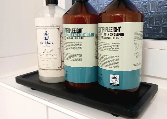 2#netflix &wlan &kingsize Bett & Kaffee Maschine & Zentral & 500m Innenhafen & 2 Min U Bahn