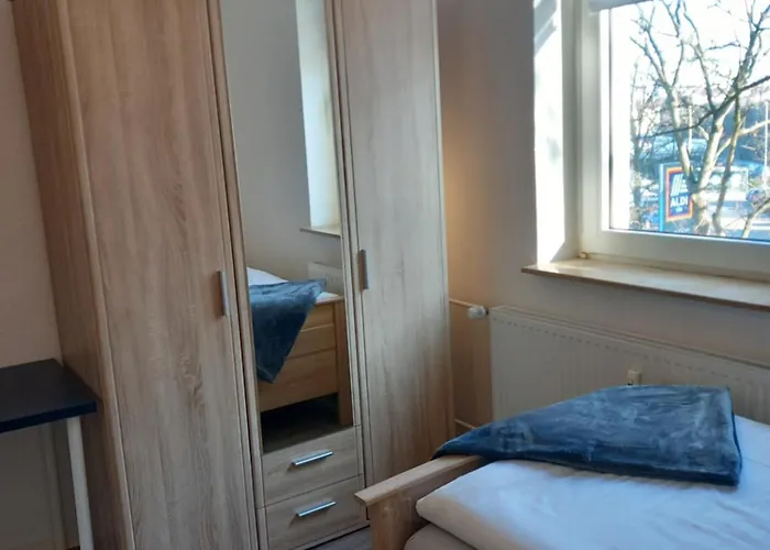 Lejlighed 2#netflix &wlan &kingsize Bett & Kaffee Maschine & Zentral & 500m Innenhafen & 2 Min U Bahn